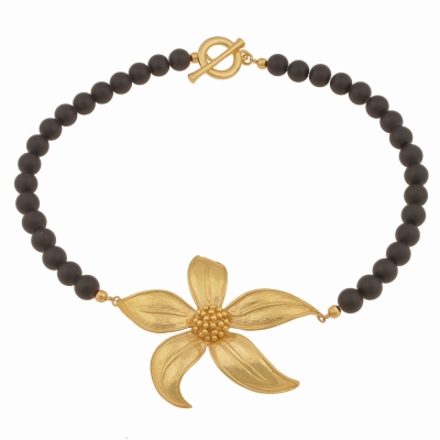 Onyx necklace with flower (C22 / KOR / 127AU)