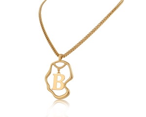 Pozłacany naszyjnik z nieregularną zawieszką z literą "B" (C24/LAT/35AU)