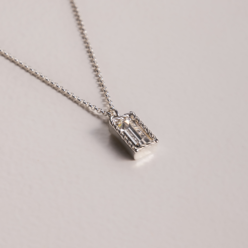 NASZYJNIK Z BIAŁĄ CYRKONIĄ POSREBRZANY LUMINOIR (C25/VIC/01/1AG) - Projekt bez nazwy - 2025-08-07T143125.240.png